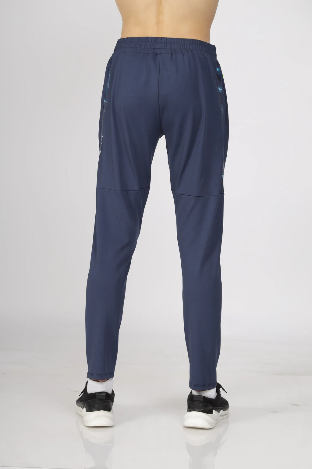 MAX-OUT PERFORMANCE TAPERED TRACK PANT | NAVY