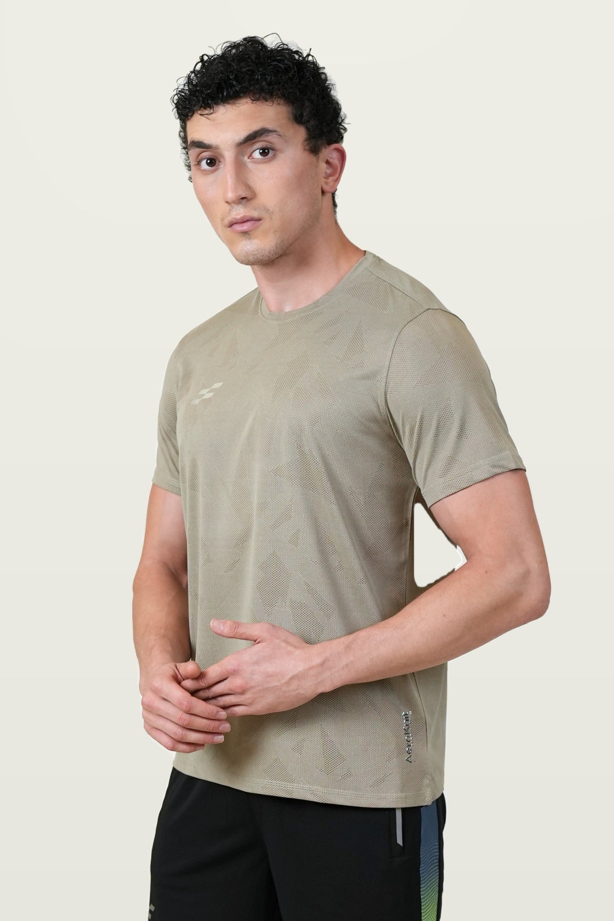 Fit-Gear Aero Mesh T-Shirt | Khaki – three-quarter
