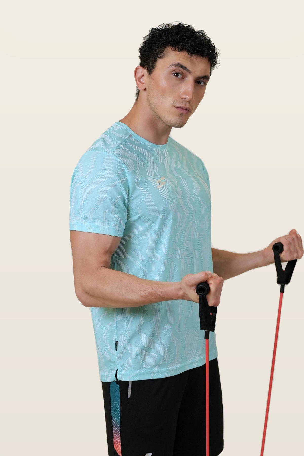 Fit-Gear Anti-Gravity T-Shirt | Spearmint – three-quarter