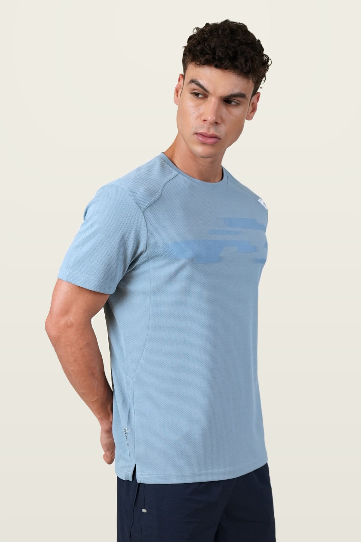 Fit-Gear Atomic Run T-Shirt | Winter Sky – three-quarter