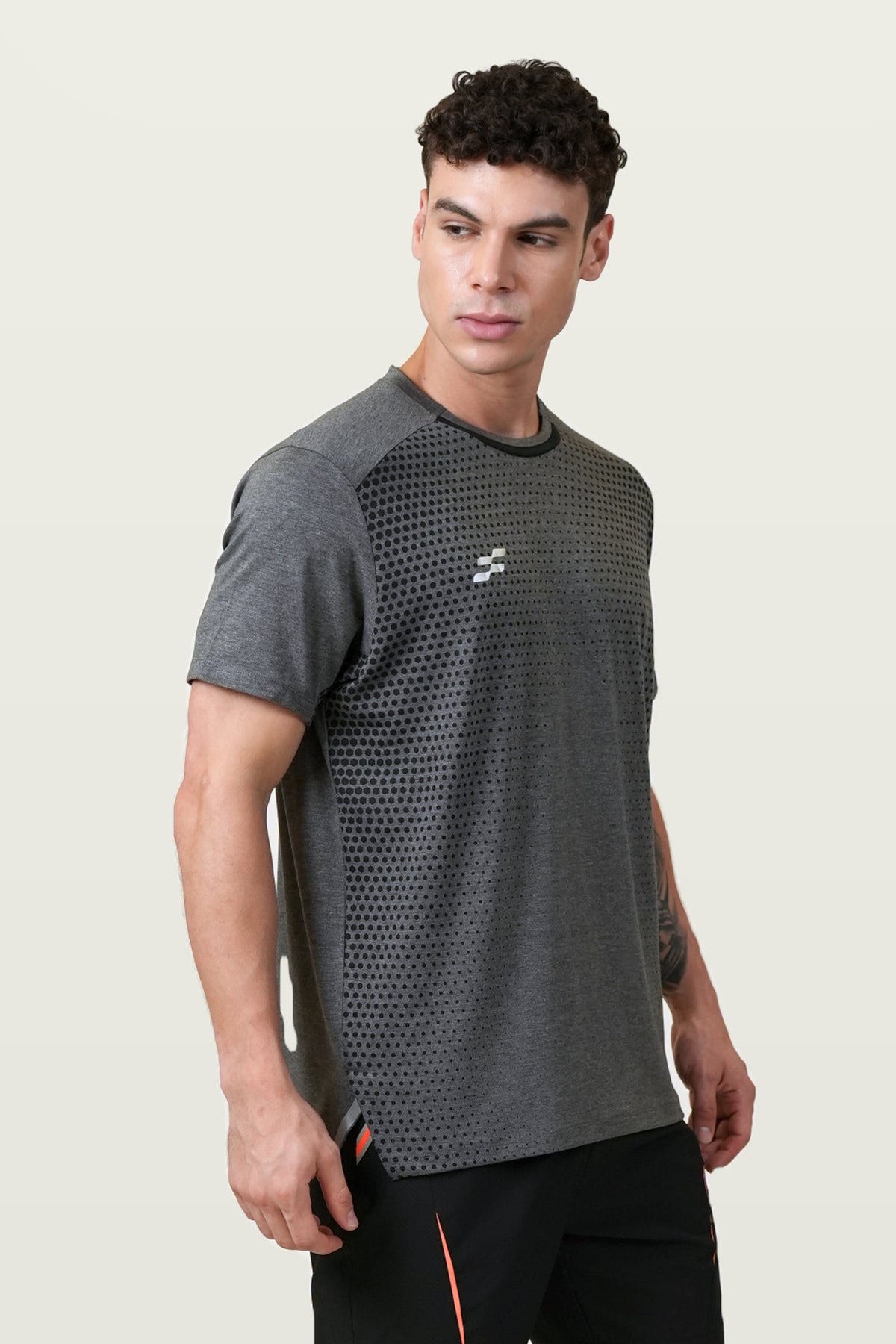Fit-Gear Pulse Flash T-Shirt | Dark Grey – three-quarter