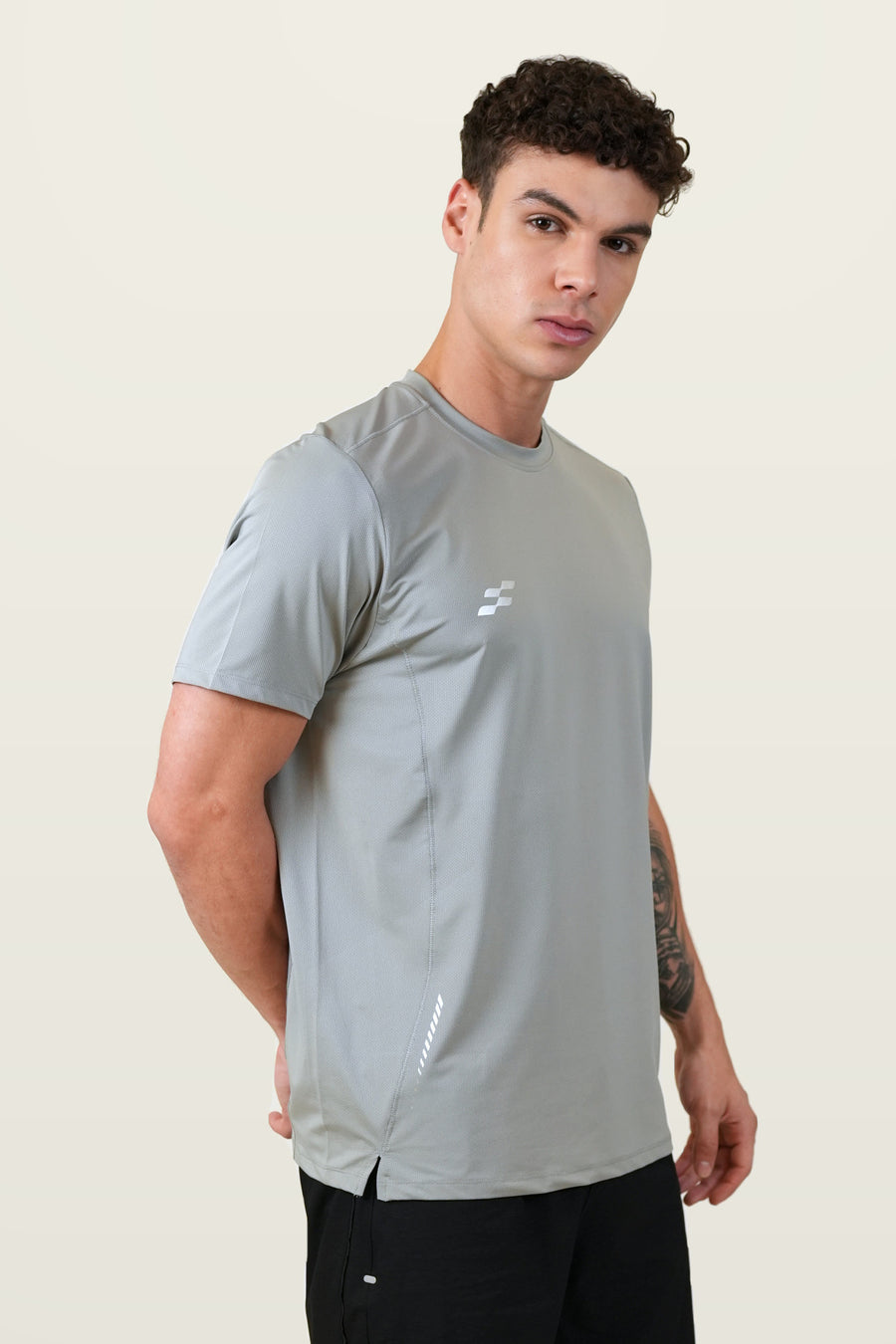 Fit-Gear Tech Matrix T-Shirt | Grey – three-quarter