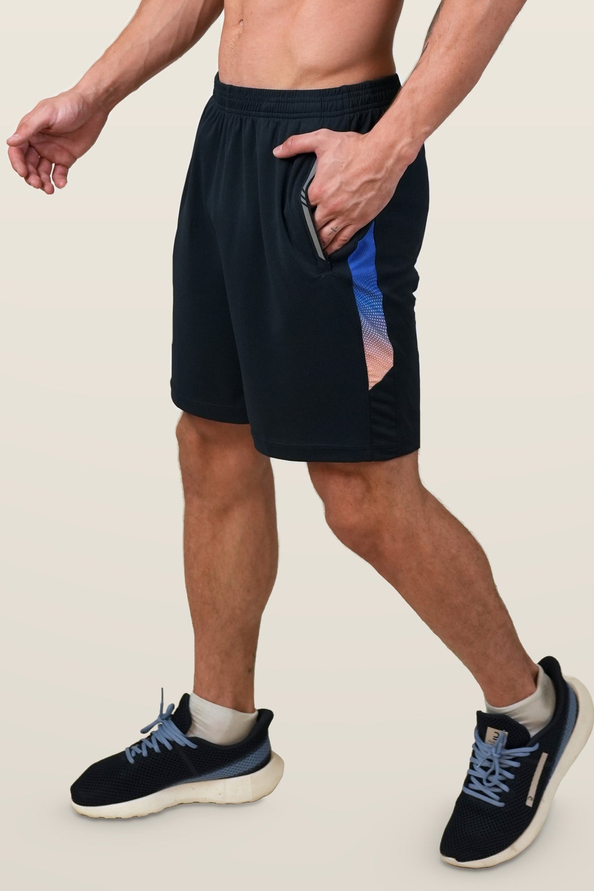 FlowCourt Performance Shorts | Royal – three-quarter