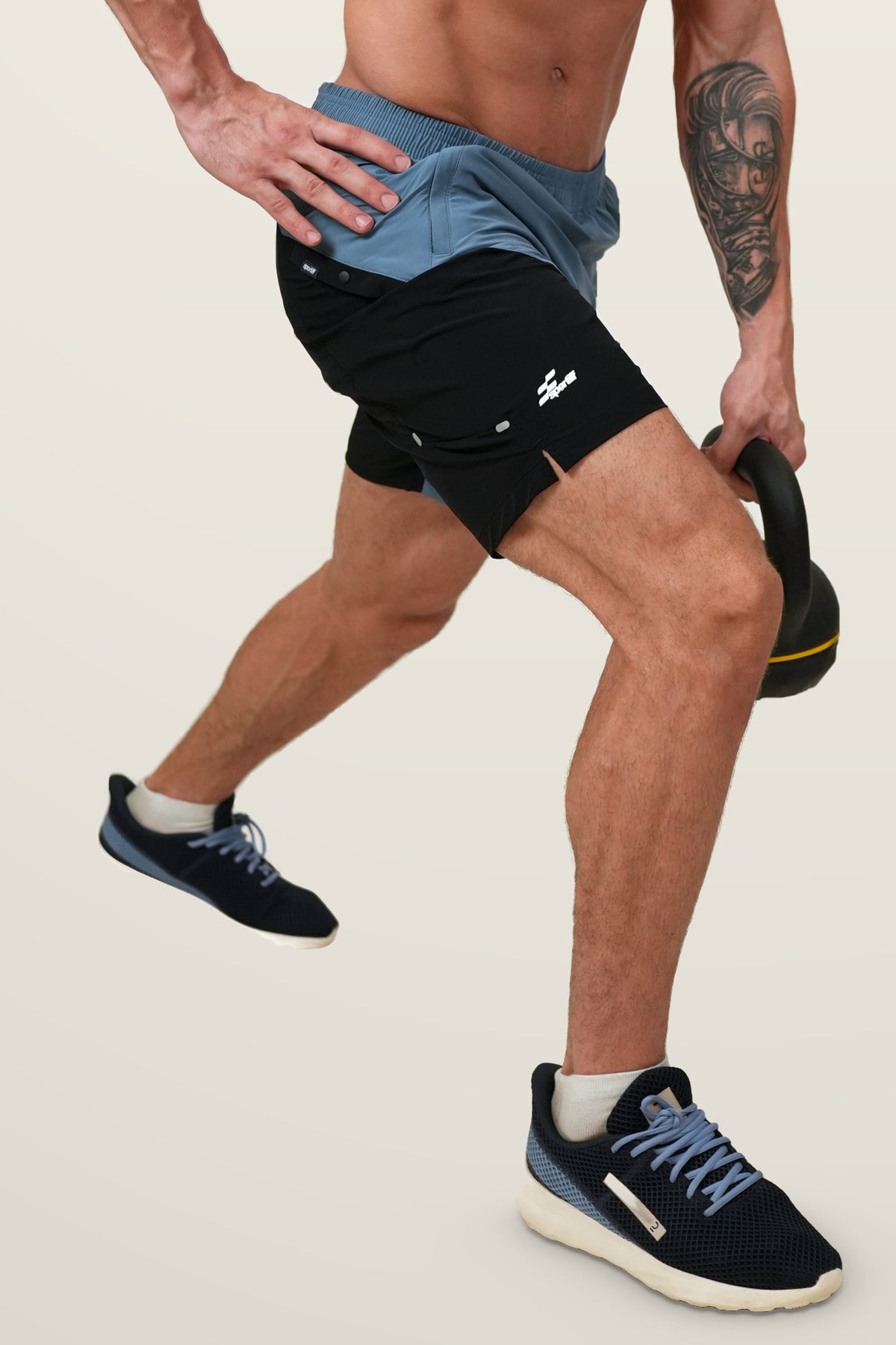 Pivot-Pro Performance Shorts | Grey/Black – three-quarter
