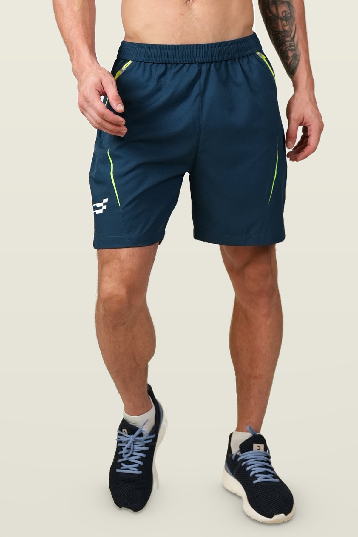 Quantum Performance Shorts | Teal – front