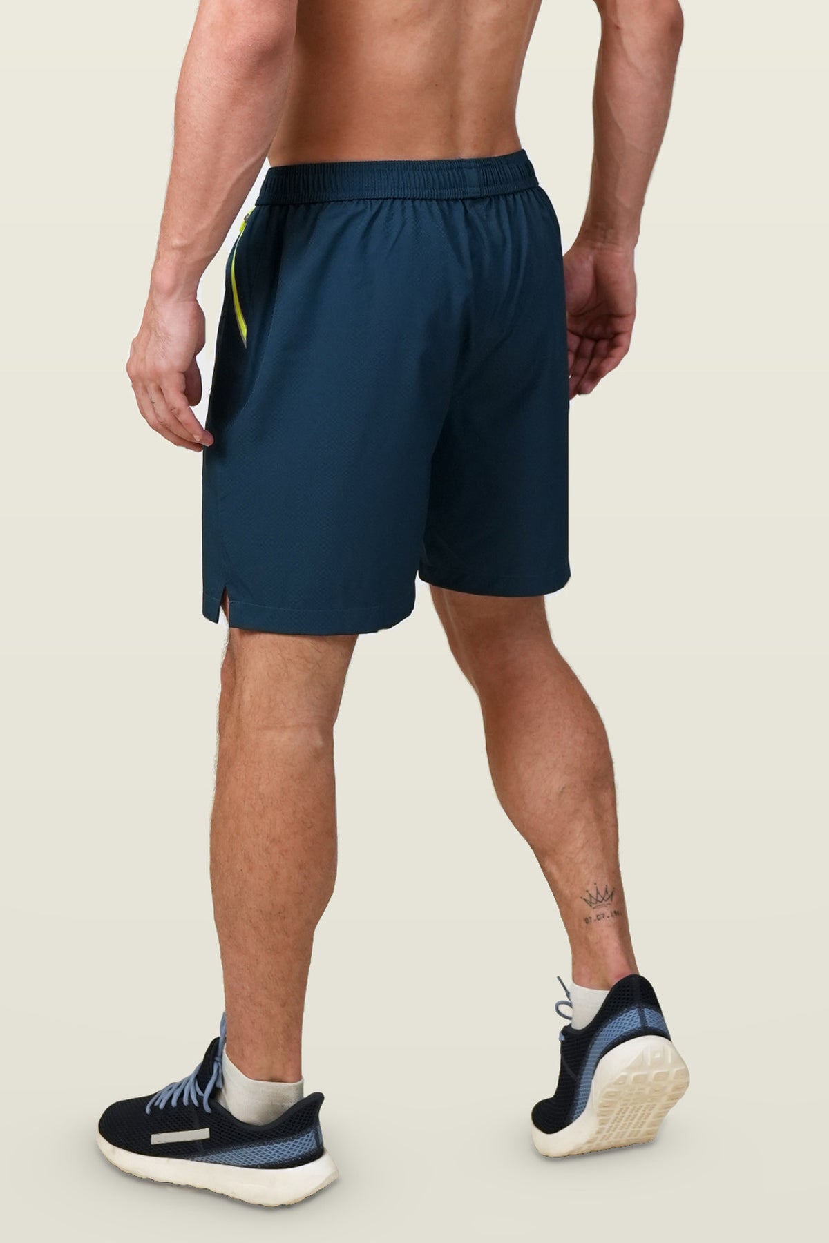 Quantum Performance Shorts | Teal – back
